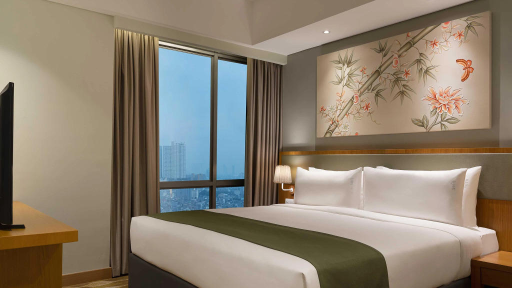 Holiday Inn & Suites Jakarta Gajah Mada by IHG