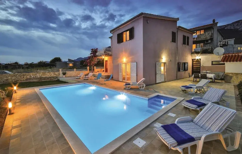 Nice Home in Kastel Sucurac With Wifi and 3 Bedrooms