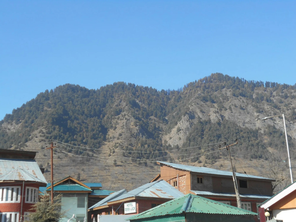 Hotel Abshar