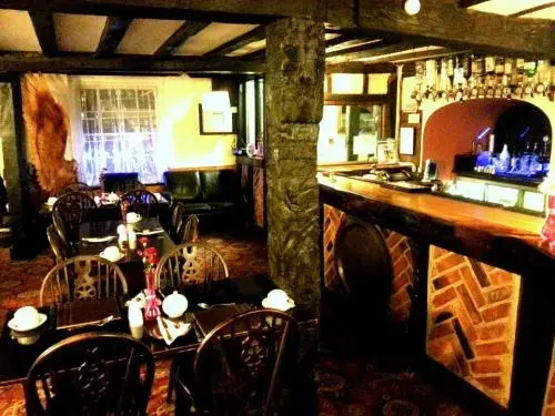 Riverside Hotel