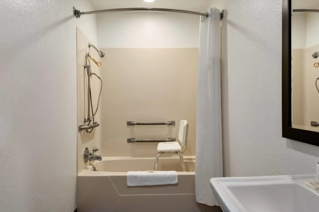 Days Inn by Wyndham Lexington