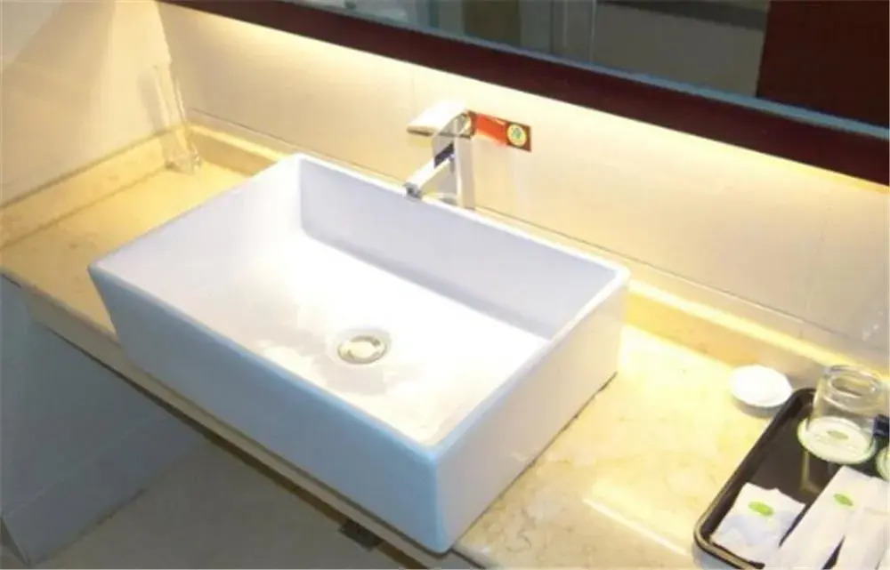 Vienna International Hotel (Jiaxing College)