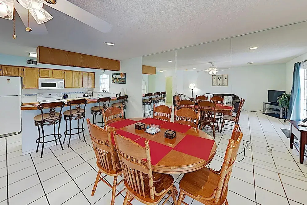 New Listing! Casa De La Isla W/ Private Pool 3 Bedroom Condo