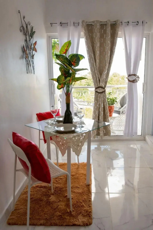 Royal Terrace Queen I
