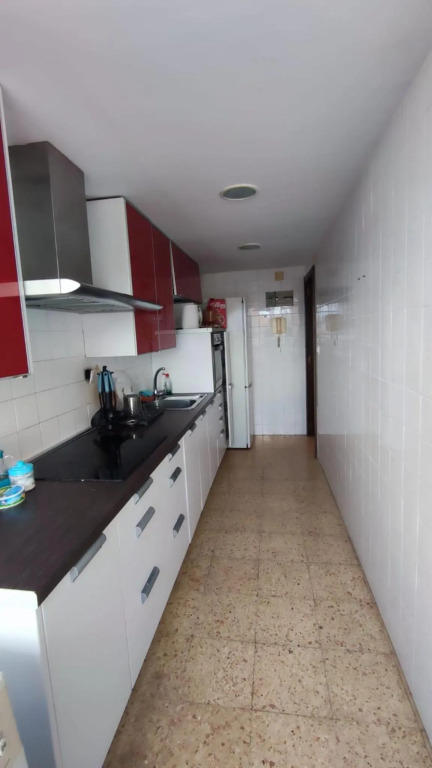 Habitación con cama doble, piso compartido en Avenida Blasco Ibáñez