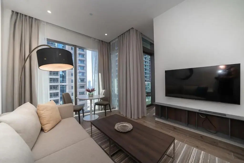 Luxurious apartment with prime location
