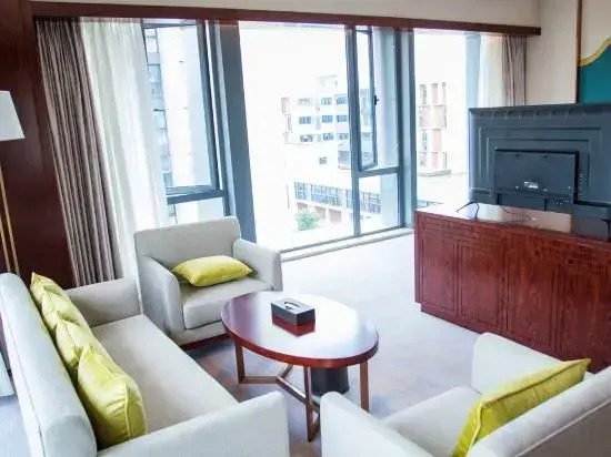 Global Village Hotel
