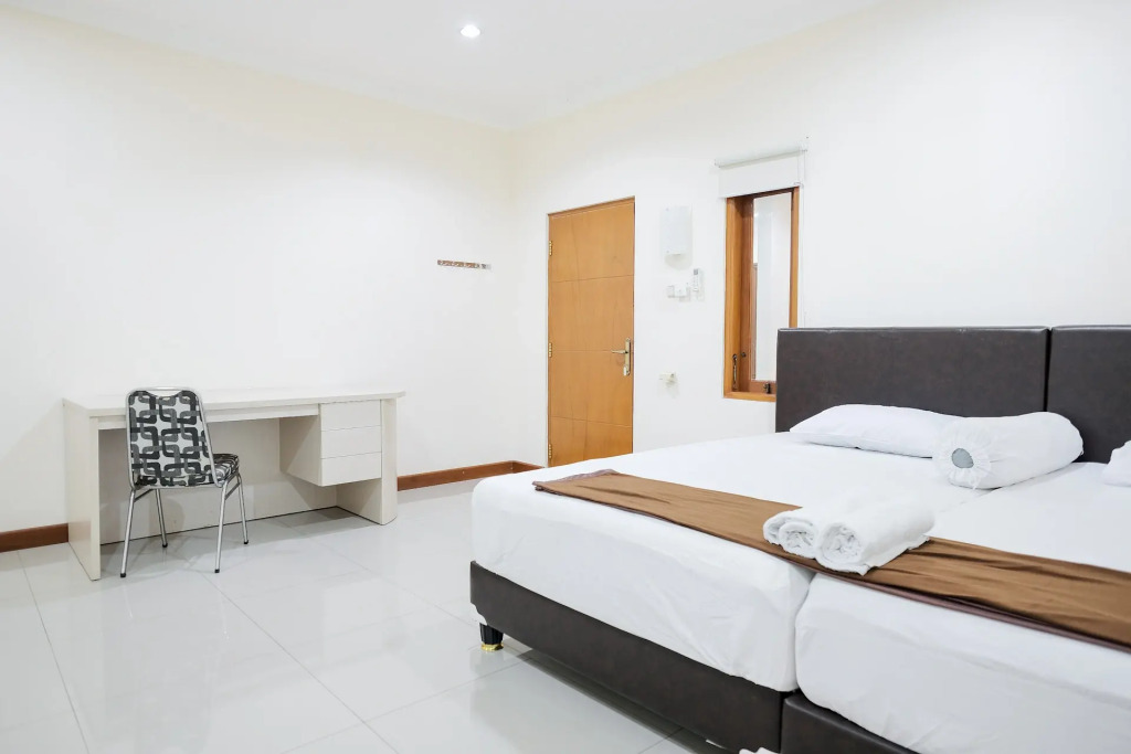 wisma delapan Mitra RedDoorz