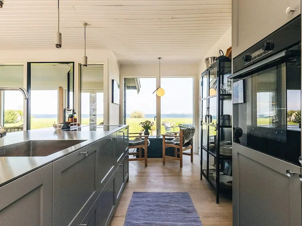 Panoramic Retreat in Borgnaes