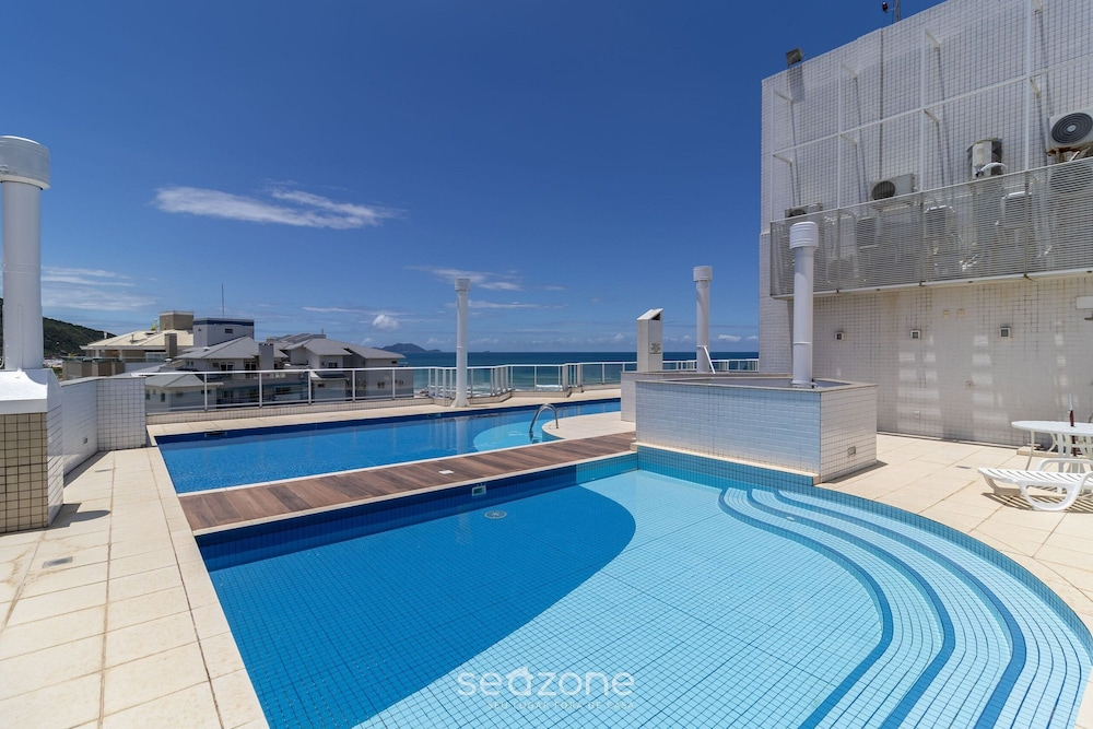 Apartment With BBQ in Condo With Pool Eaf0404