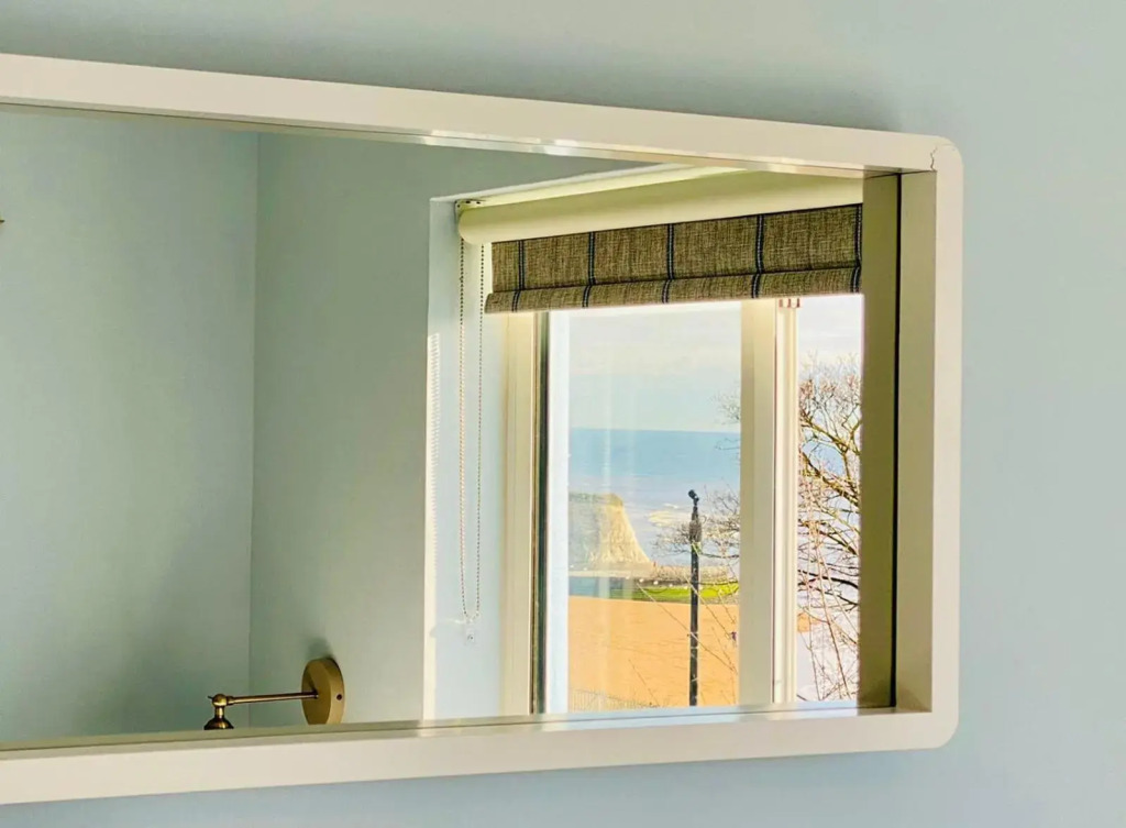 Nickleby Nook Broadstairs a Cosy Beach Apartment - Meters to the Beach!