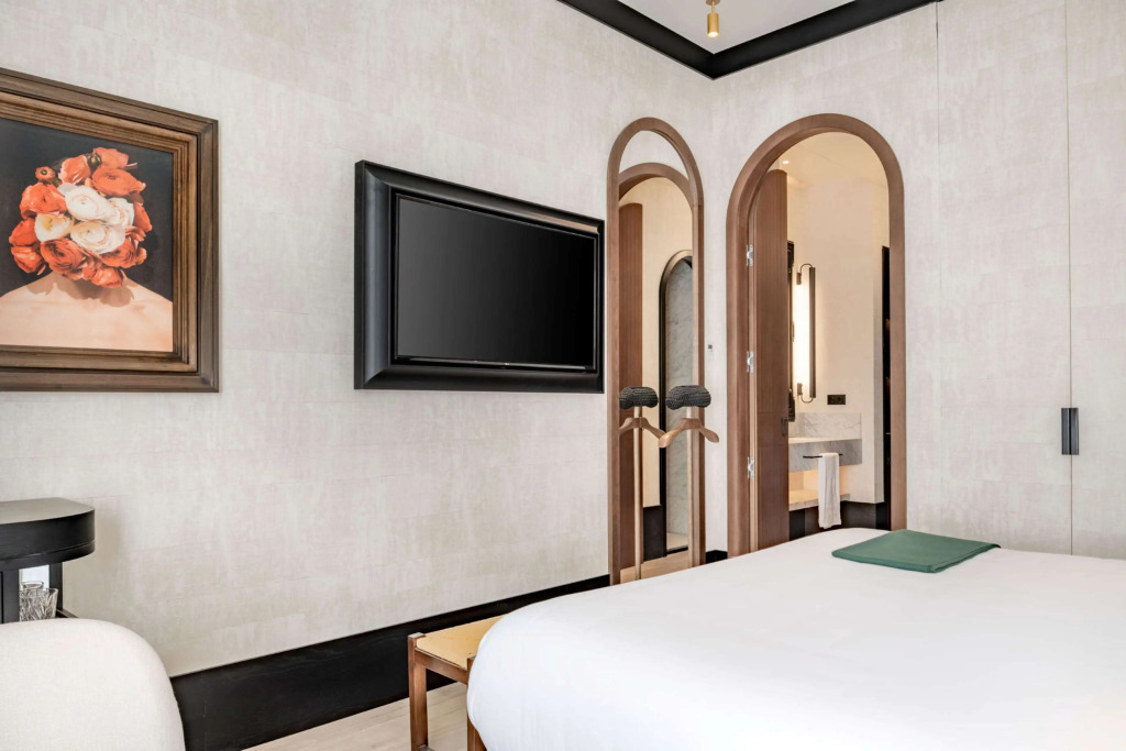 Hotel Montera Madrid, Curio Collection By Hilton