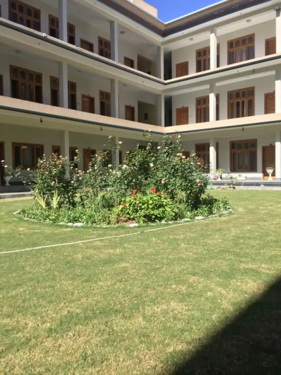 Hotel Shaheen