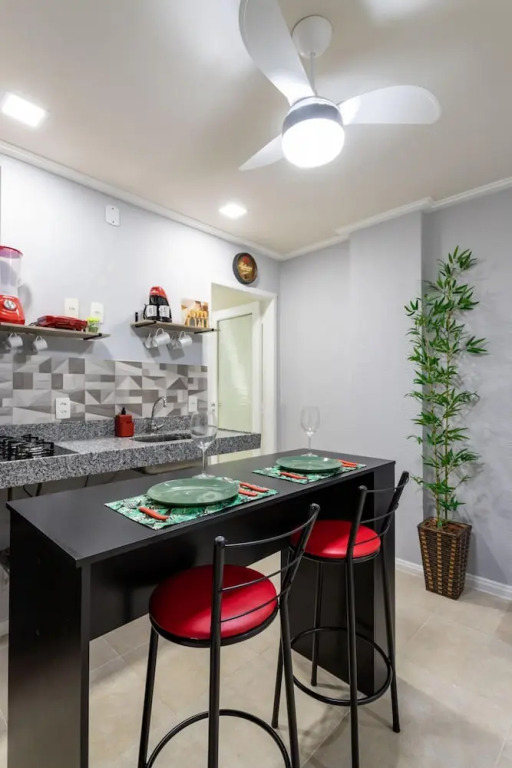 Refuge in Copacabana For 4 People Nsc401