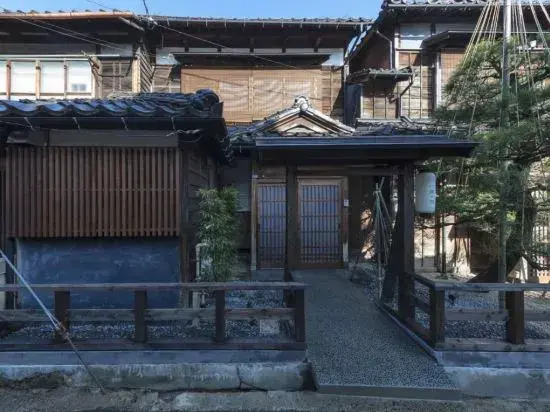 Hikoso-machi Ginnoma Machiya House