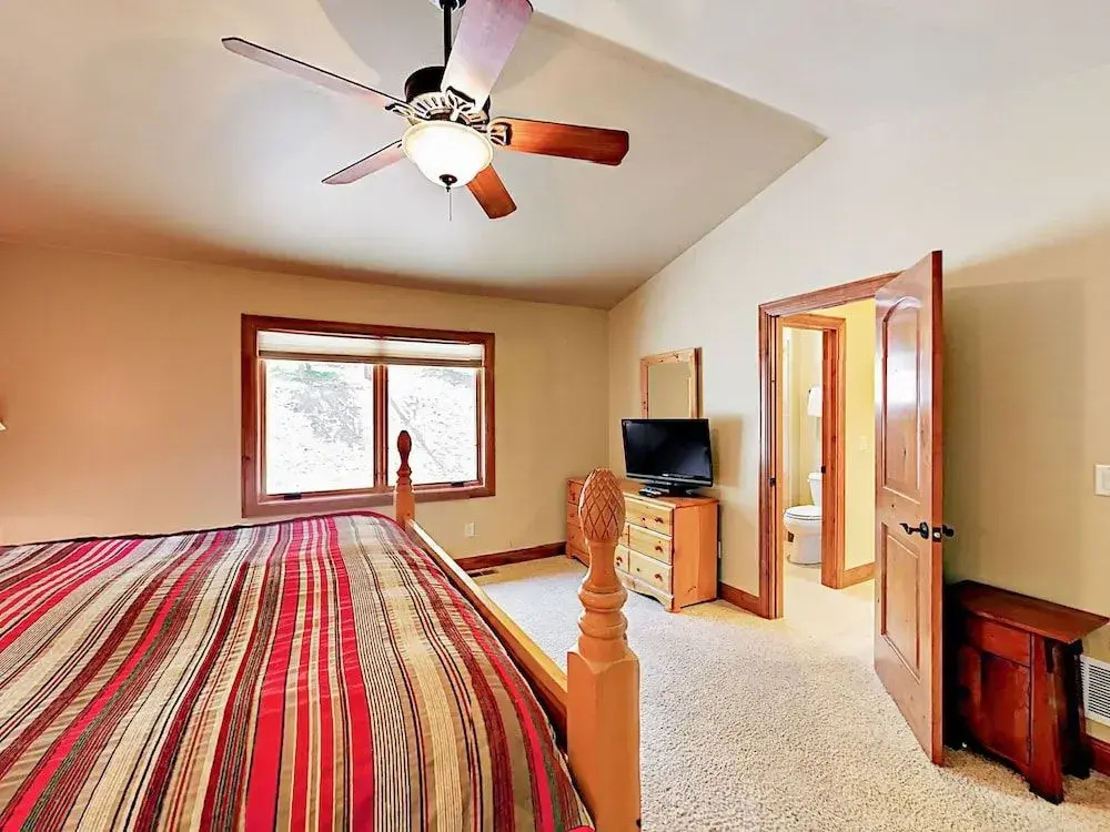 566 Fuller Placer Rd - 4 Br Duplex