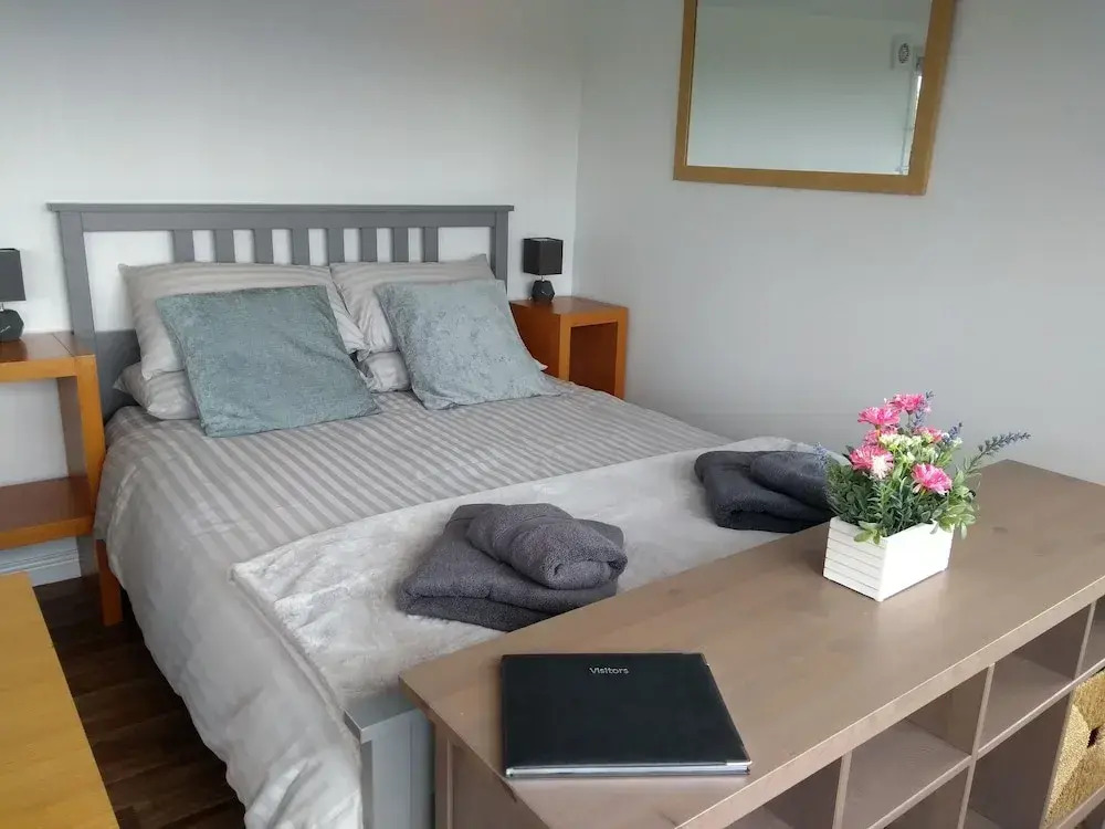 Cleeves Cabins, Arran Luxury Lodge With hot tub