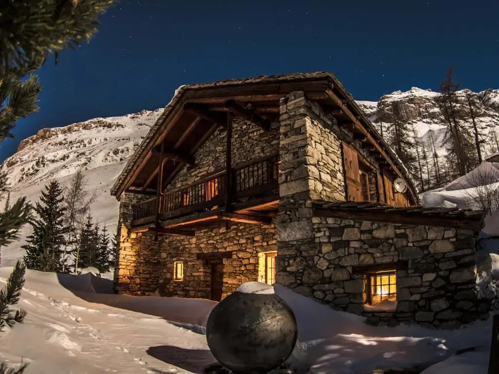 Chalet de luxe 5 chambres, non fumeur, parking inclus - FR-1-519-32