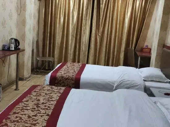 Qianchunchen Business Hotel