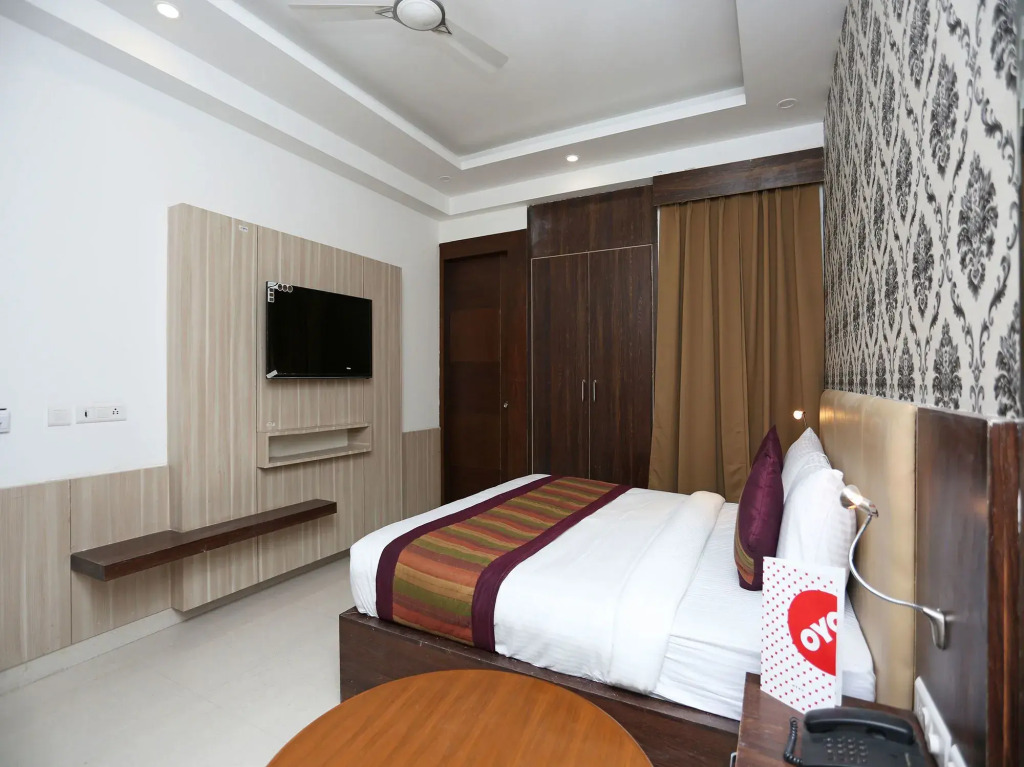 OYO 14481 Almati Inn