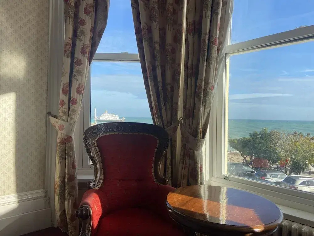 OYO Diamond Hotel Eastbourne