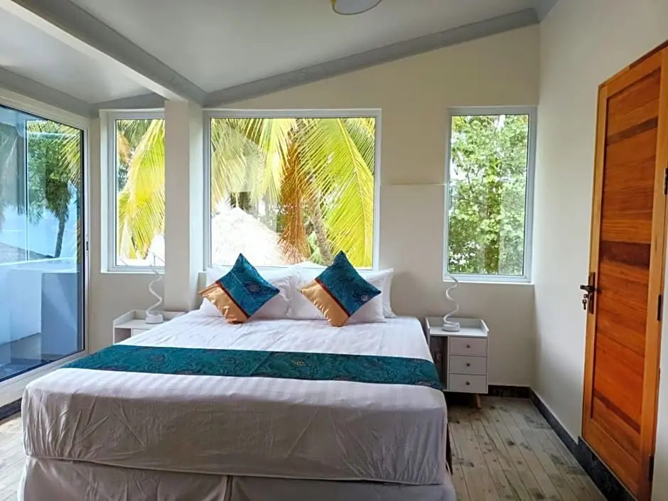 Island Life Maldives Retreat & Spa