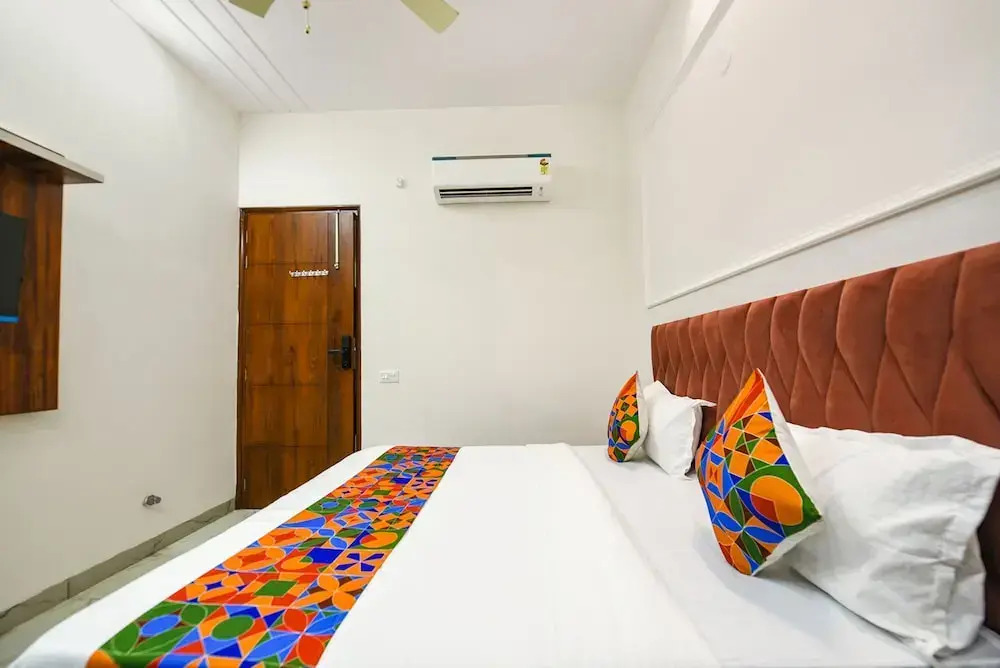 FabHotel K9 Ovilas