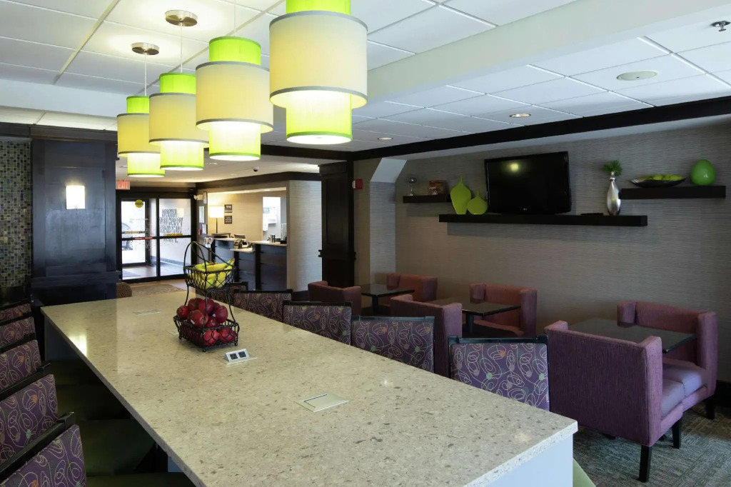 Spark by Hilton Atlanta Kennesaw Town Center