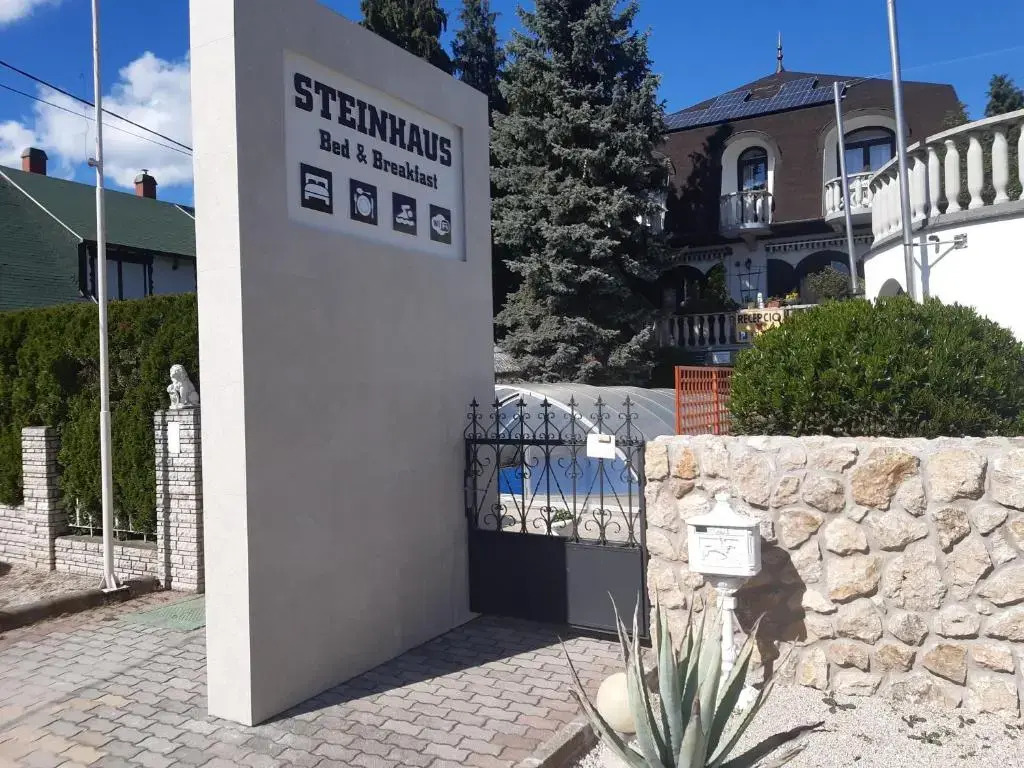 Steinhaus Bed & Breakfast