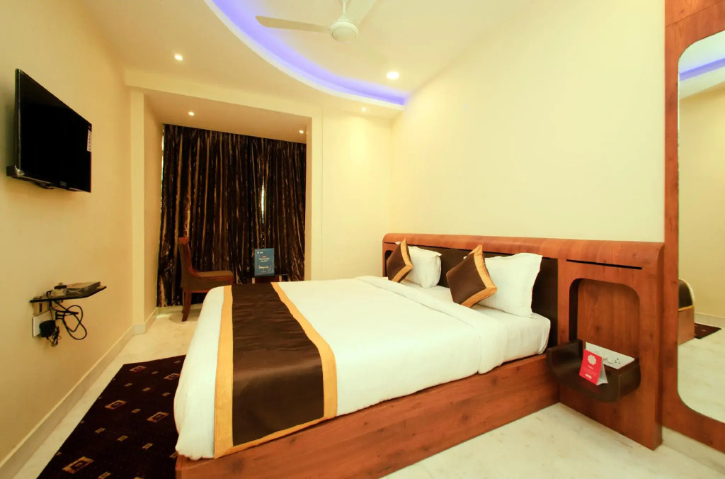 Capital O 8565 Hotel Golden Palace