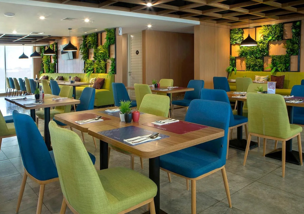 Hotel Dafam Pacific Caesar Surabaya