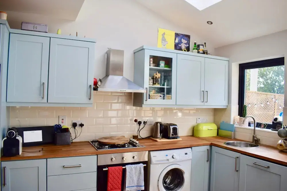Bright 2 Bedroom Dublin House With Large Garden