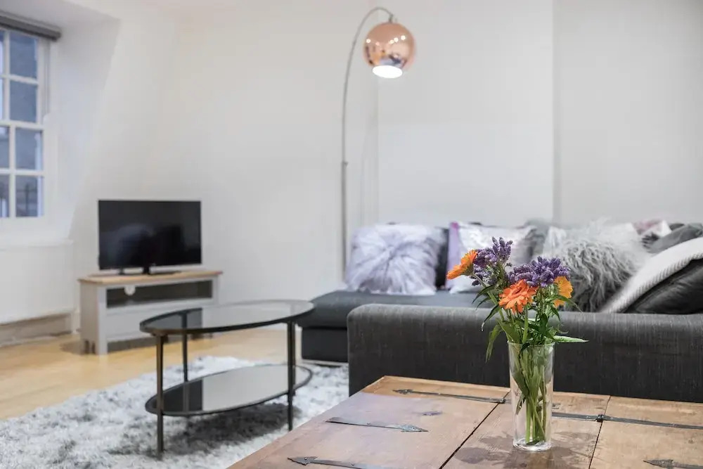Delightful Duplex 3 Bedroom Apartment in Central London by Oxford st