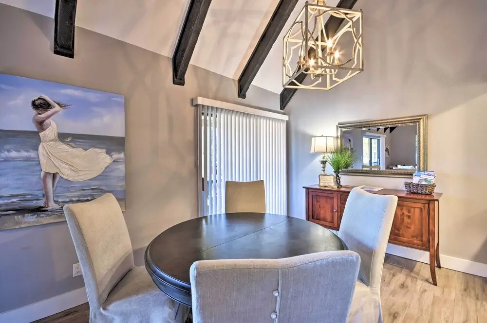 Resort Condo: Golf & Pond View, Walk to Beach