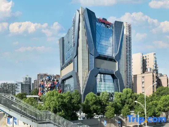 Hilton Hotel by Hampton Wuhan Zhongnan Street Branch