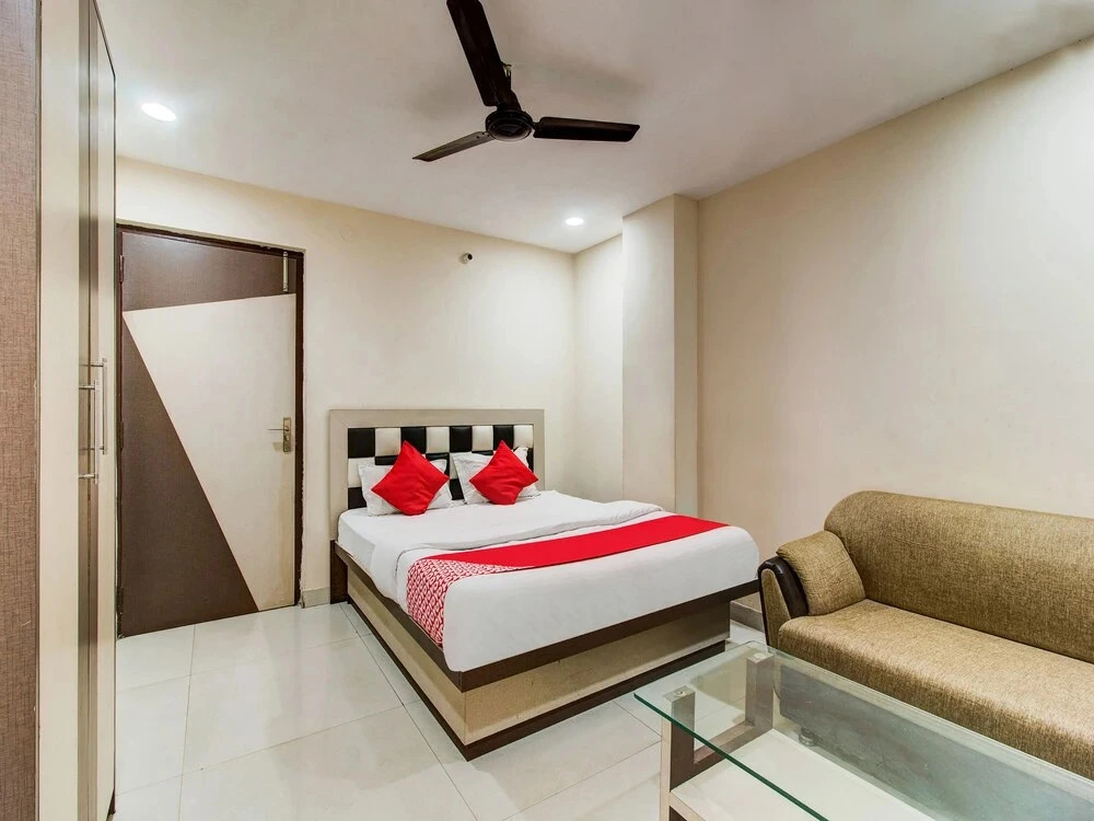 Jai Ganesh Banquet Hall & Rooms By OYO Rooms
