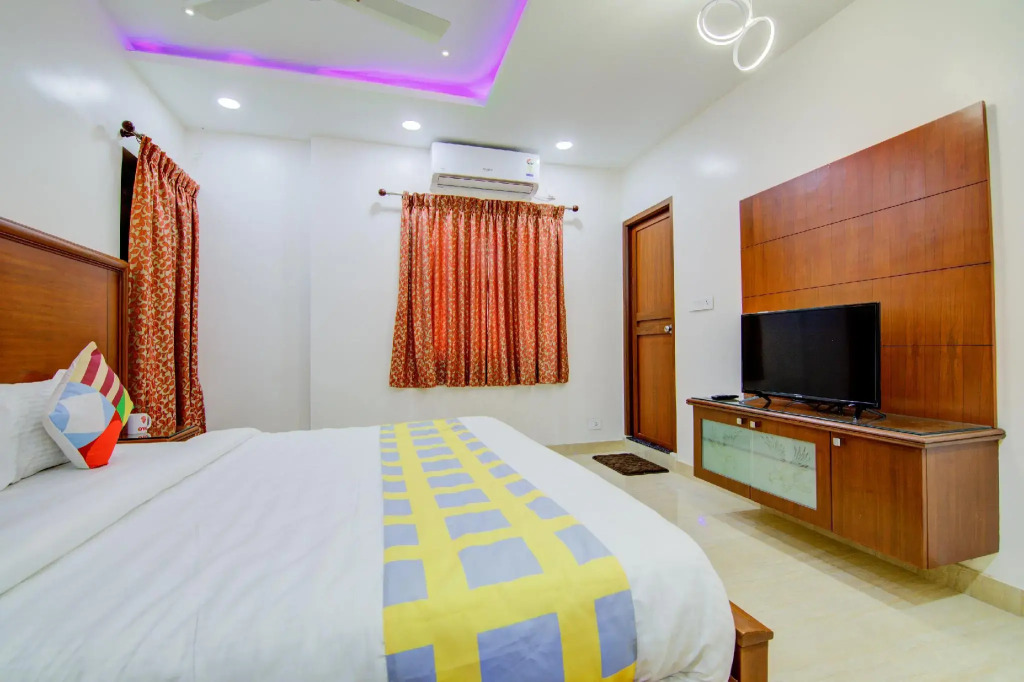 OYO Home 78311 Classic Studio Stays