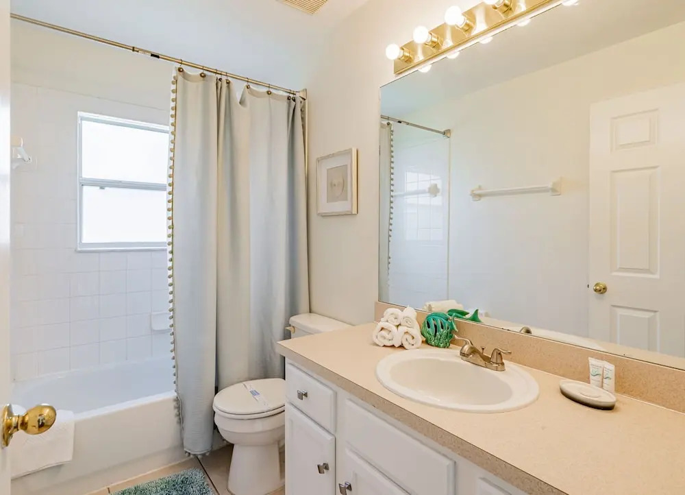 Themed 7 Bedroom Villa, 12 Min to Disney, Resort Access