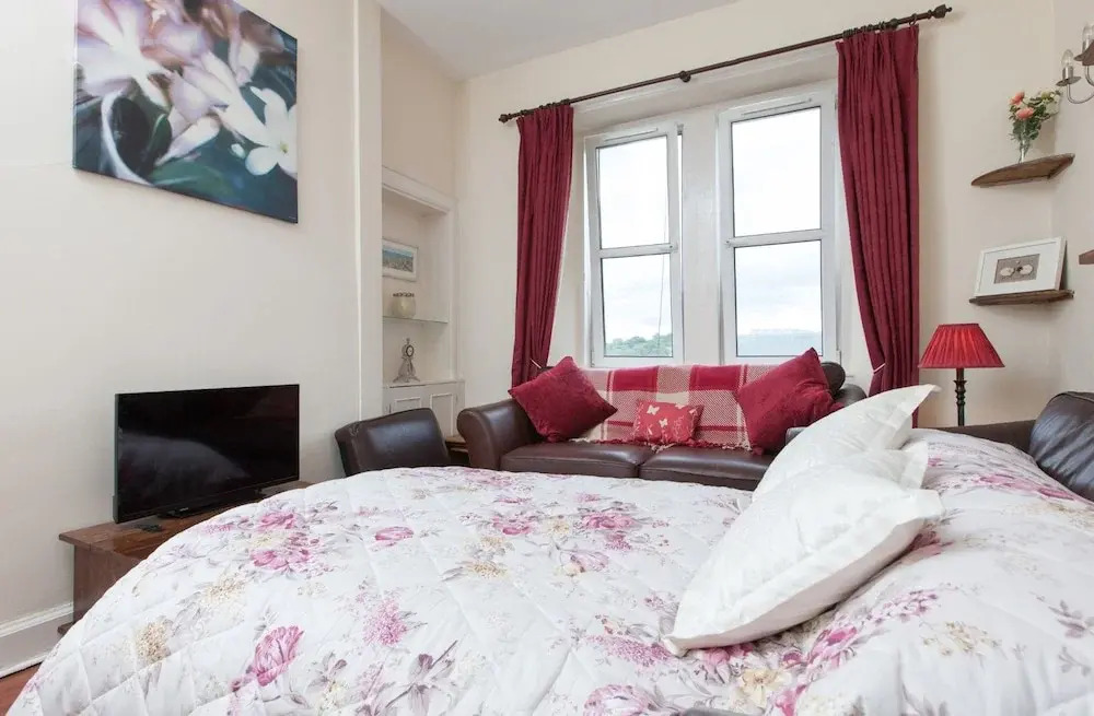 Homely Tenement for 4 Near Botanic Gardens
