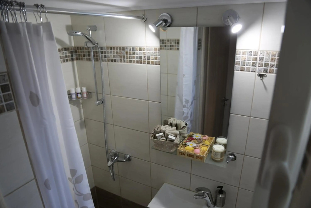 Flat in Monastiraki with stunning view of Acropolis
