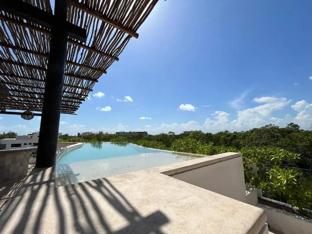 Hermoso penthouse de 3 recámaras en Aldea Zama