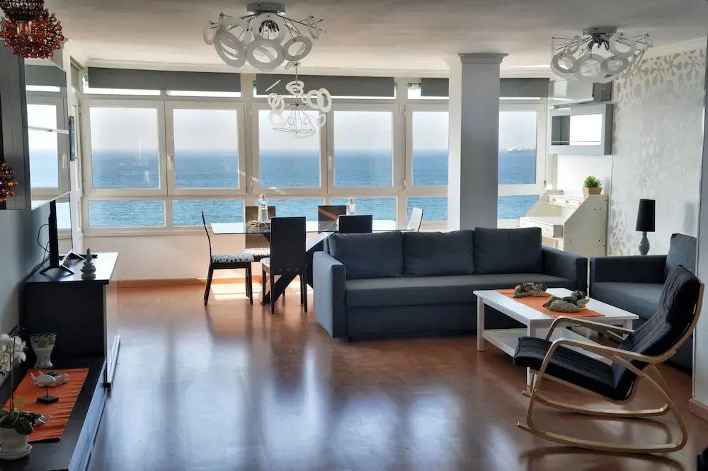 Apartamento Jabega – WONDERSTAYS