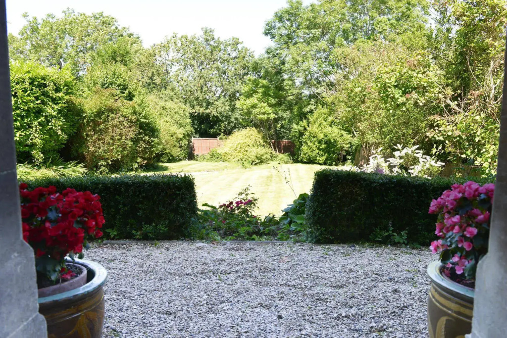 High Beeches B & B
