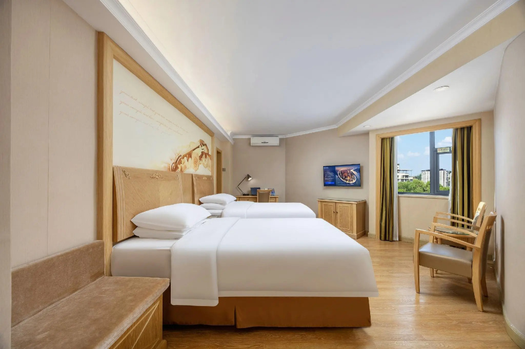 Vienna Hotel Shenzhen Bay