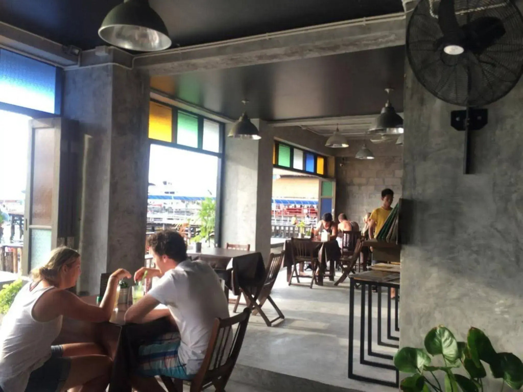 Bro&Sis Place