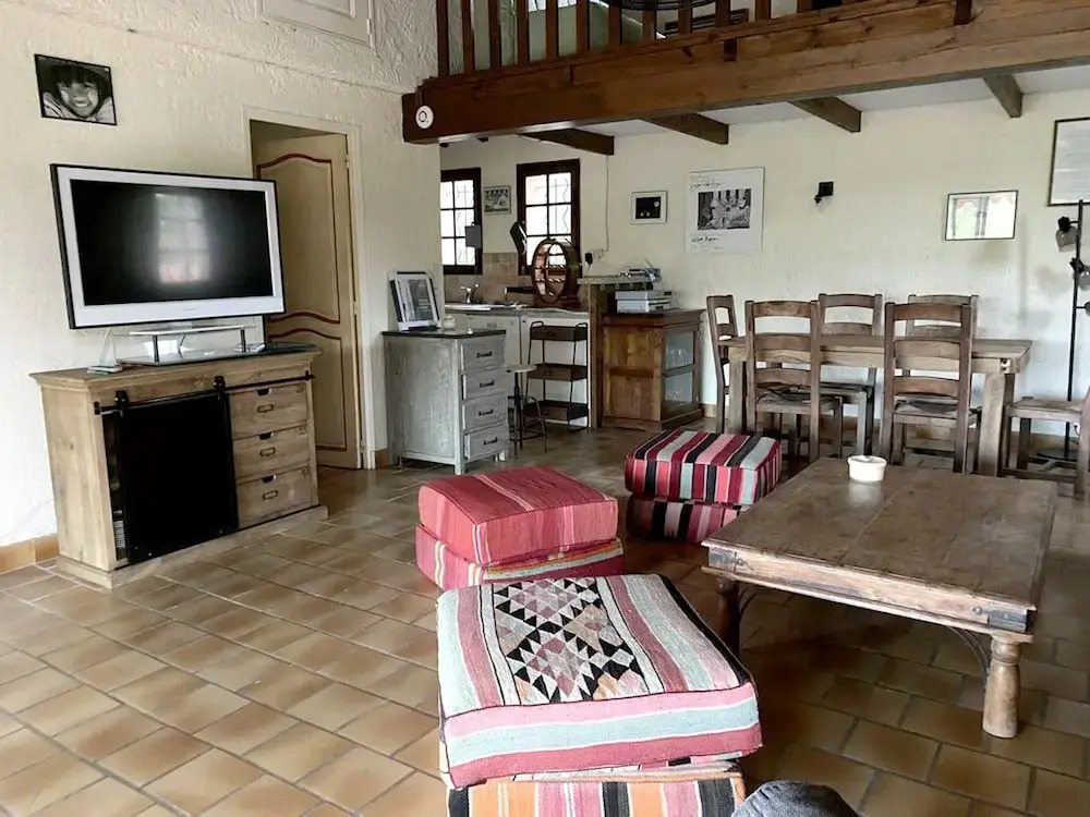 Villa With 5 Bedrooms in Entrecasteaux, With Private Pool, Enclosed Garden and Wifi