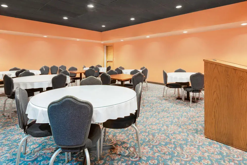 Days Inn Newton