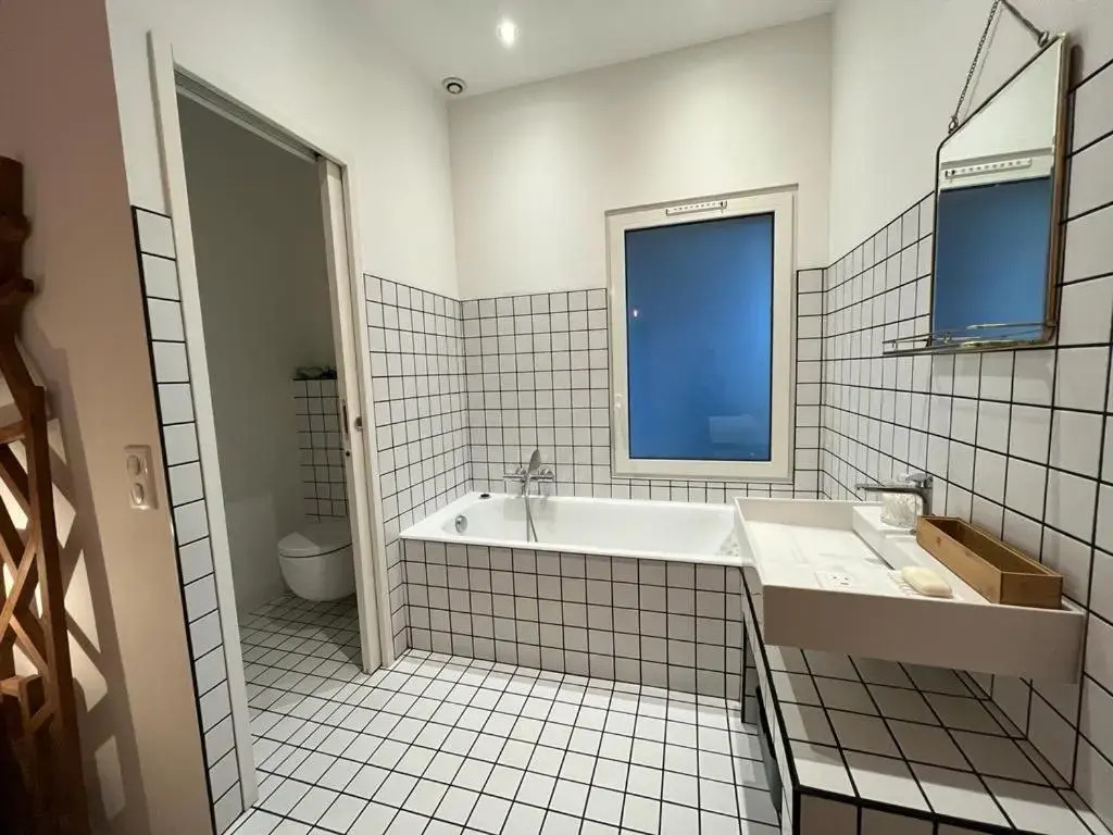 Appartement de maître T3 80m2 en plein centre.