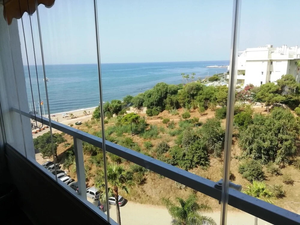 Apartment With one Bedroom in Calahonda, With Wonderful sea View, Pool Access and Wifi - 100 m From the Beach