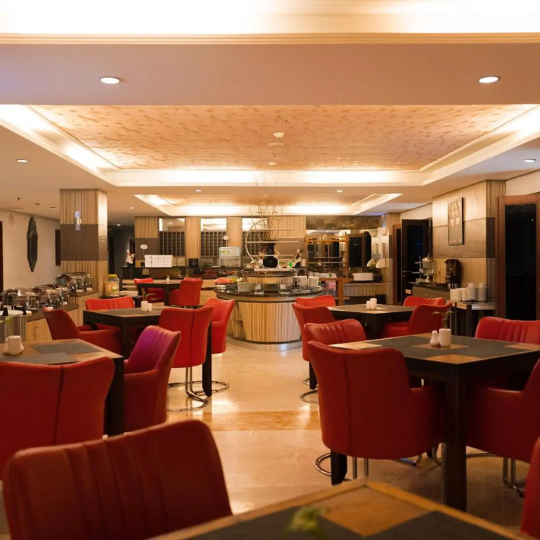 Lorin Dwangsa Solo Hotel